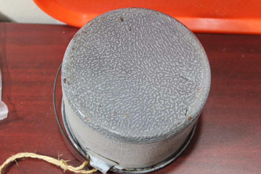 An Enamel Farmhouse Child's Bucket - 6