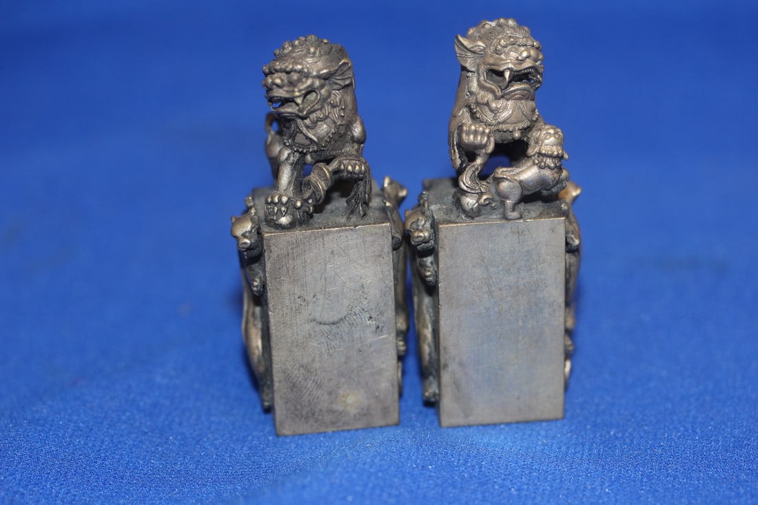 Pair of Chinese Metal Seals - 2