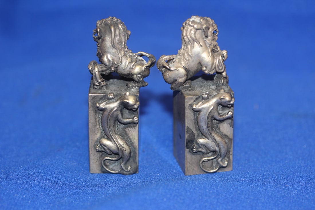 Pair of Chinese Metal Seals - 3