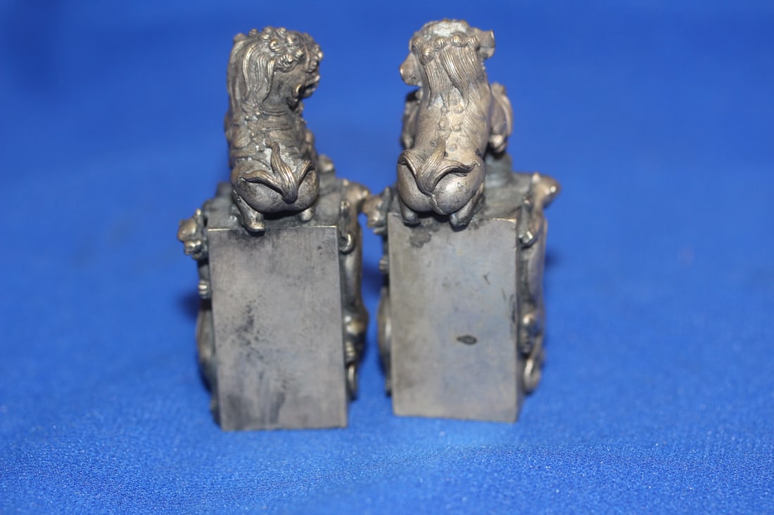 Pair of Chinese Metal Seals - 4