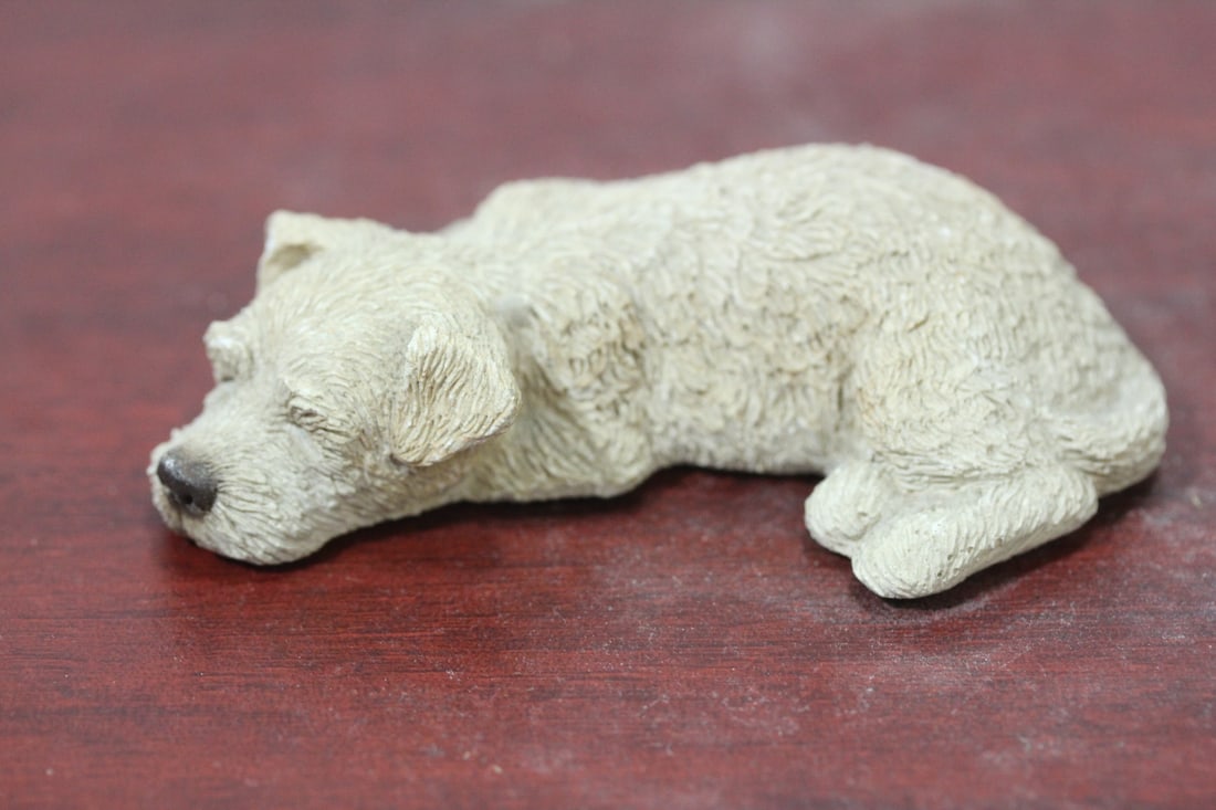 A Composite Material Sandicast Dog - 2