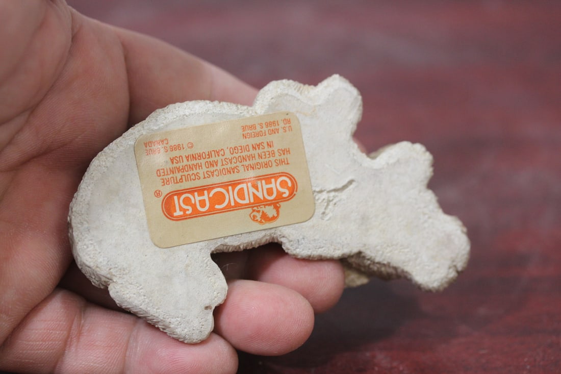 A Composite Material Sandicast Dog - 6