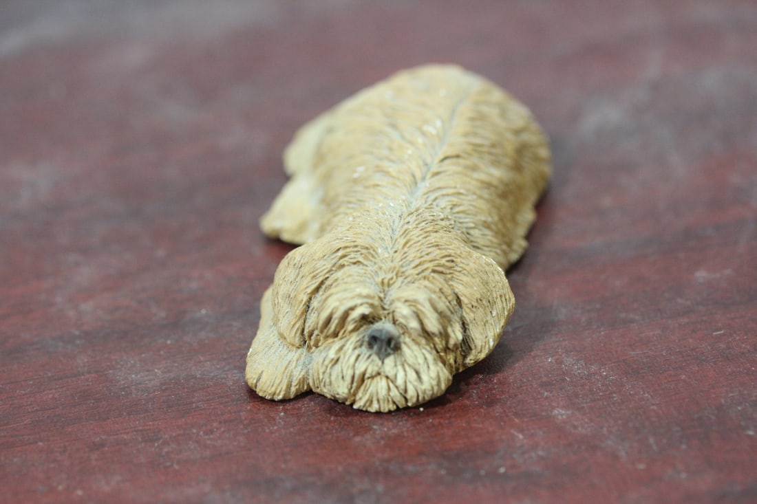 A Composite Material Sandicast Dog - 2