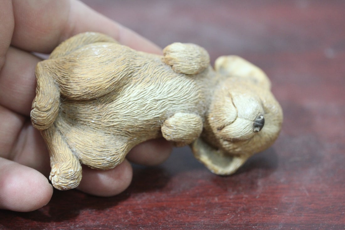 A Composite Material Sandicast Dog - 2