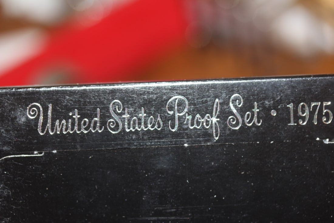 Set of 5 1975 US Proof Coin Set - 3