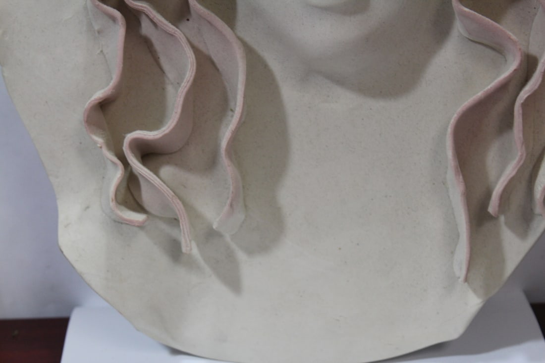 A Modern Ceramic Head Wall Hanger - 3