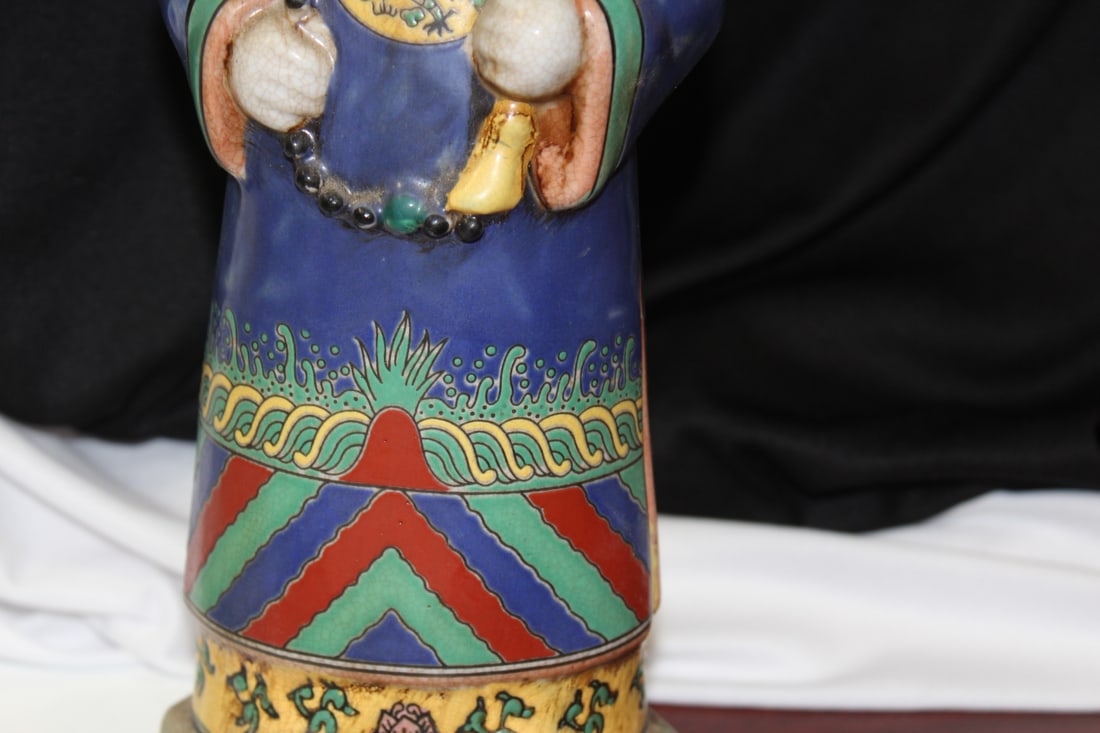 A Chinese Ceramic Emperor - 4