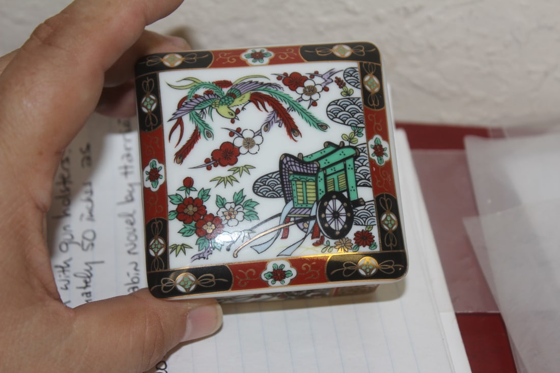 Japanese Imari porcelain Square Box - 2