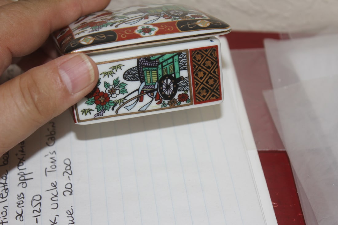 Japanese Imari porcelain Square Box - 3