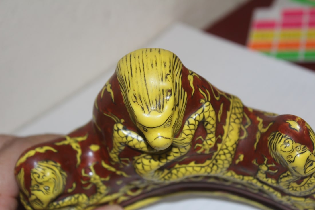 Chinese Porcelain Brush Rest - 5