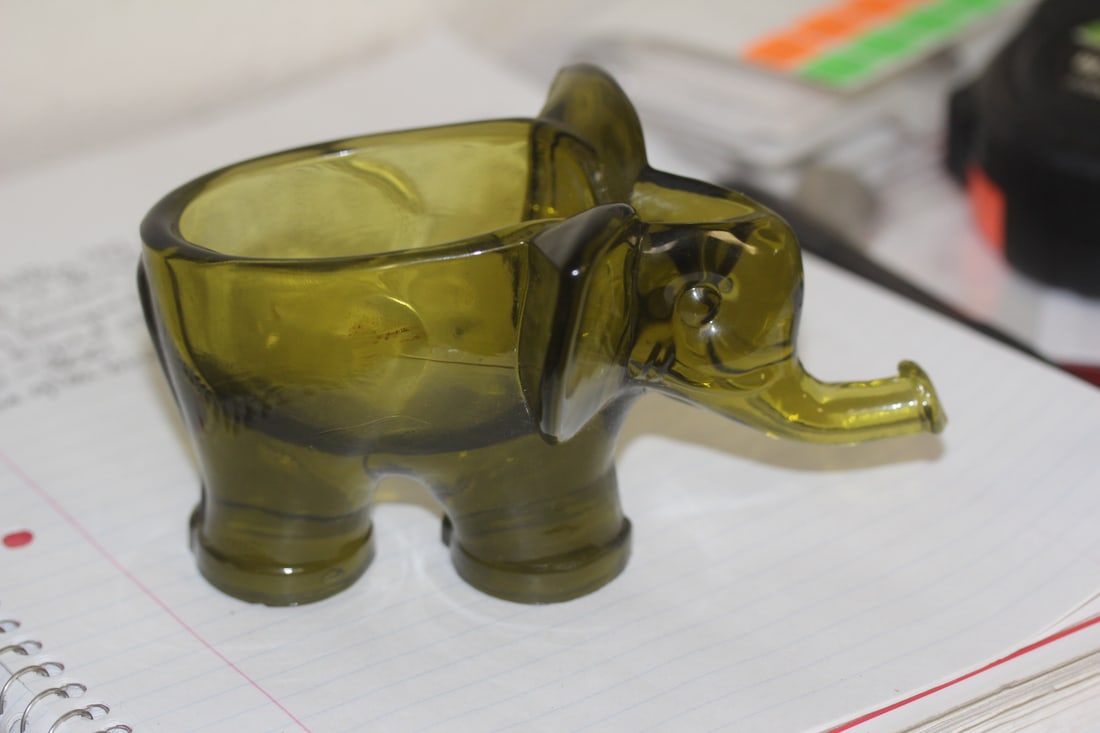 MCM Elephant Glass Cigar Ashtray - 5
