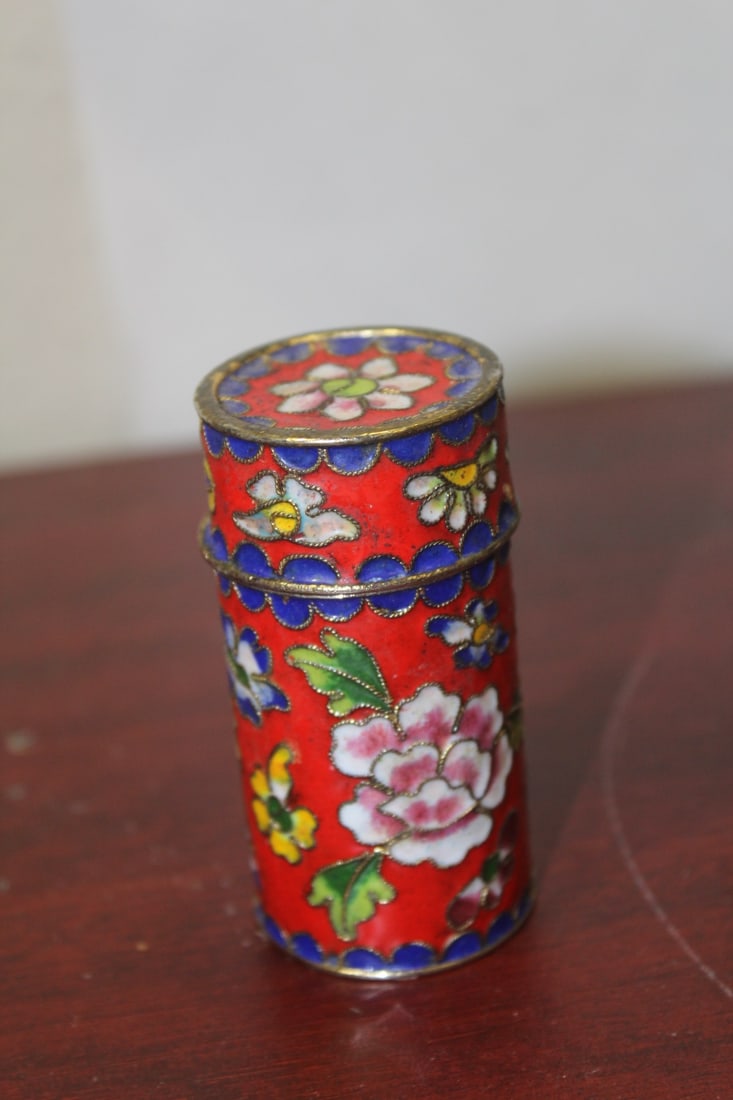 A Chinese Cloisonne Toothpick Holder - 5