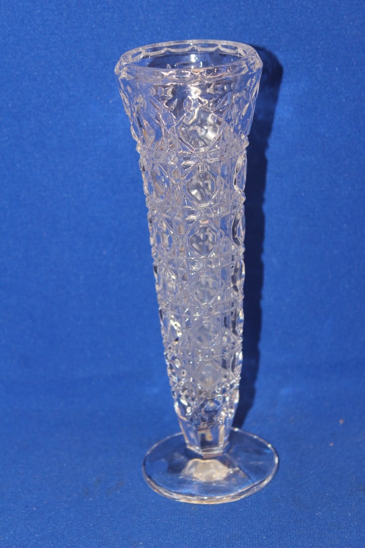 Press Glass Vase - 3
