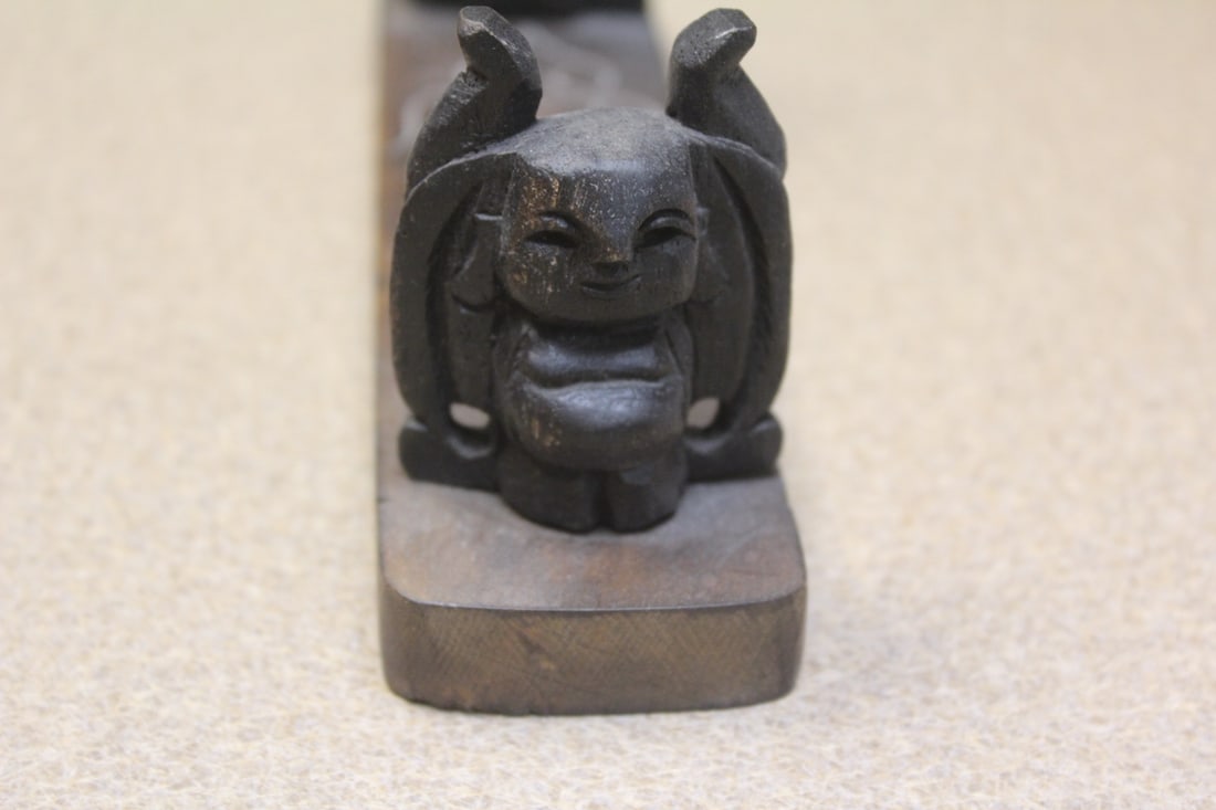 Vintage Oriental Wooden Holder - 2