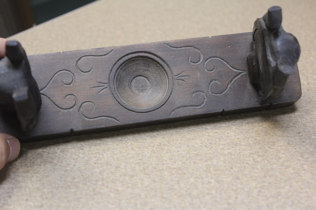 Vintage Oriental Wooden Holder - 3