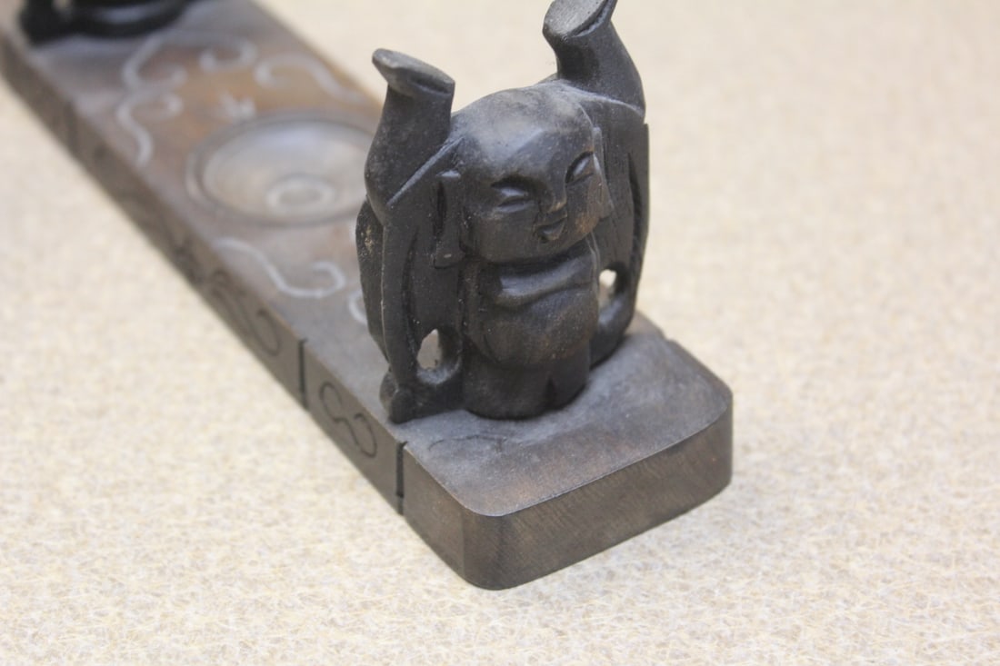 Vintage Oriental Wooden Holder - 4