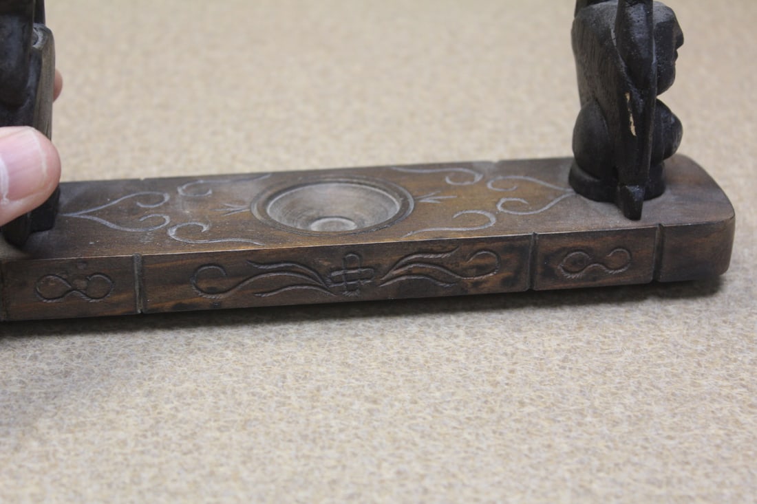 Vintage Oriental Wooden Holder - 7