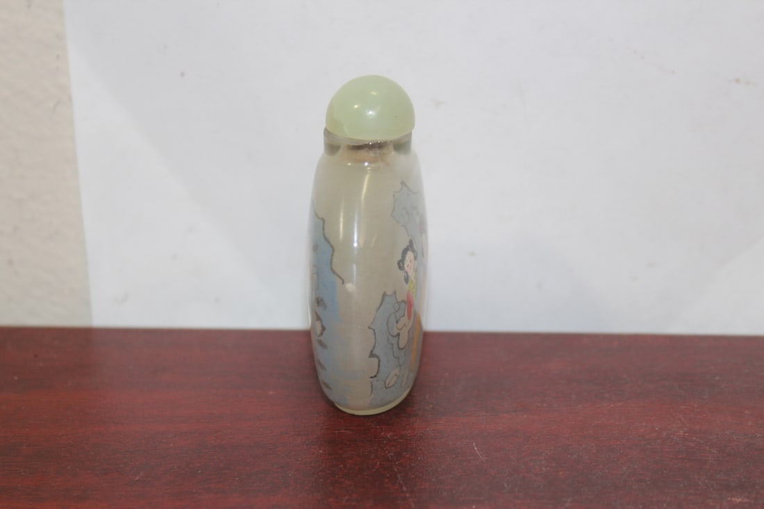 A Reverse Painting on a Glass Snuff Bottle - 3