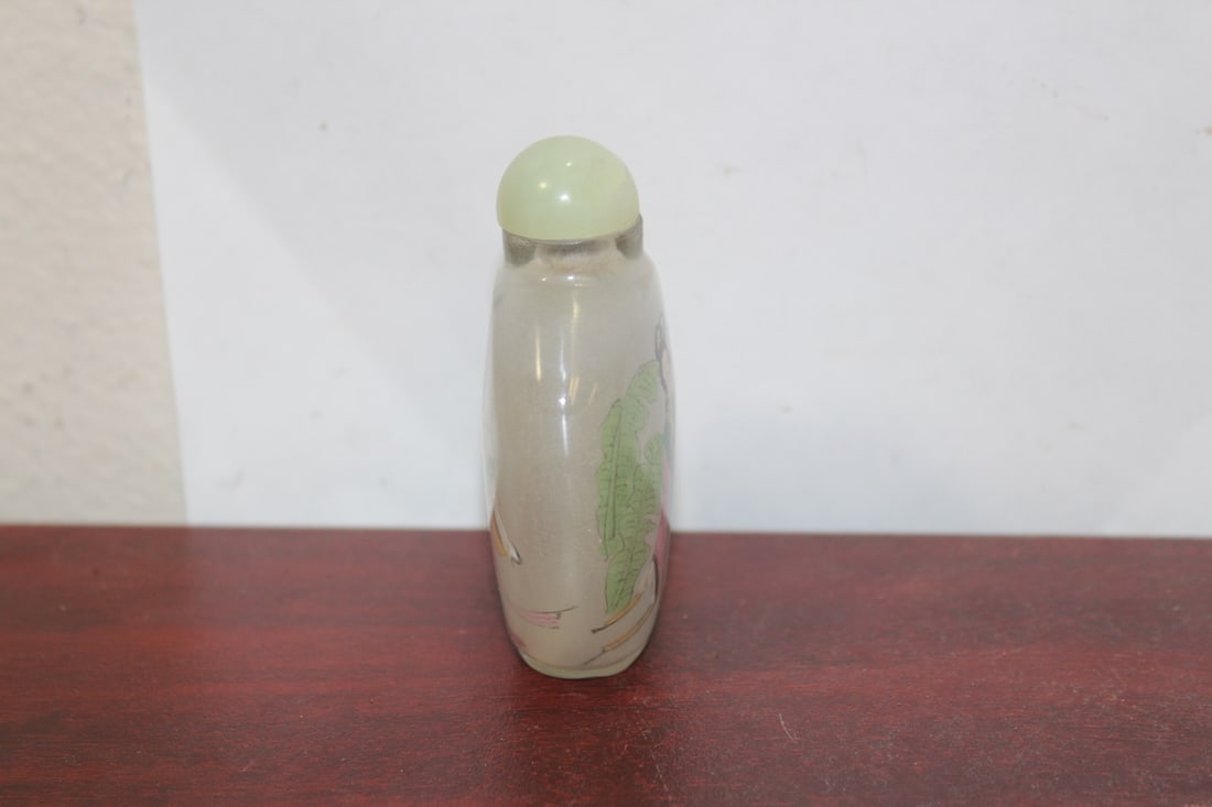 A Reverse Painting on a Glass Snuff Bottle - 4