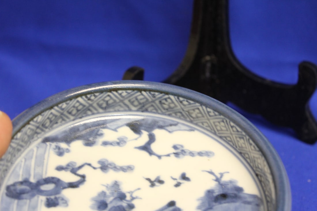 A Blue and White Japanese Round Tray - 2