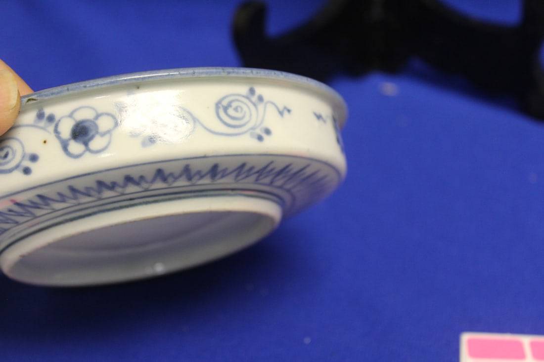 A Blue and White Japanese Round Tray - 5