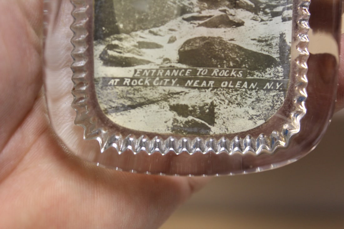 Souvenir New York Paperweight - 2