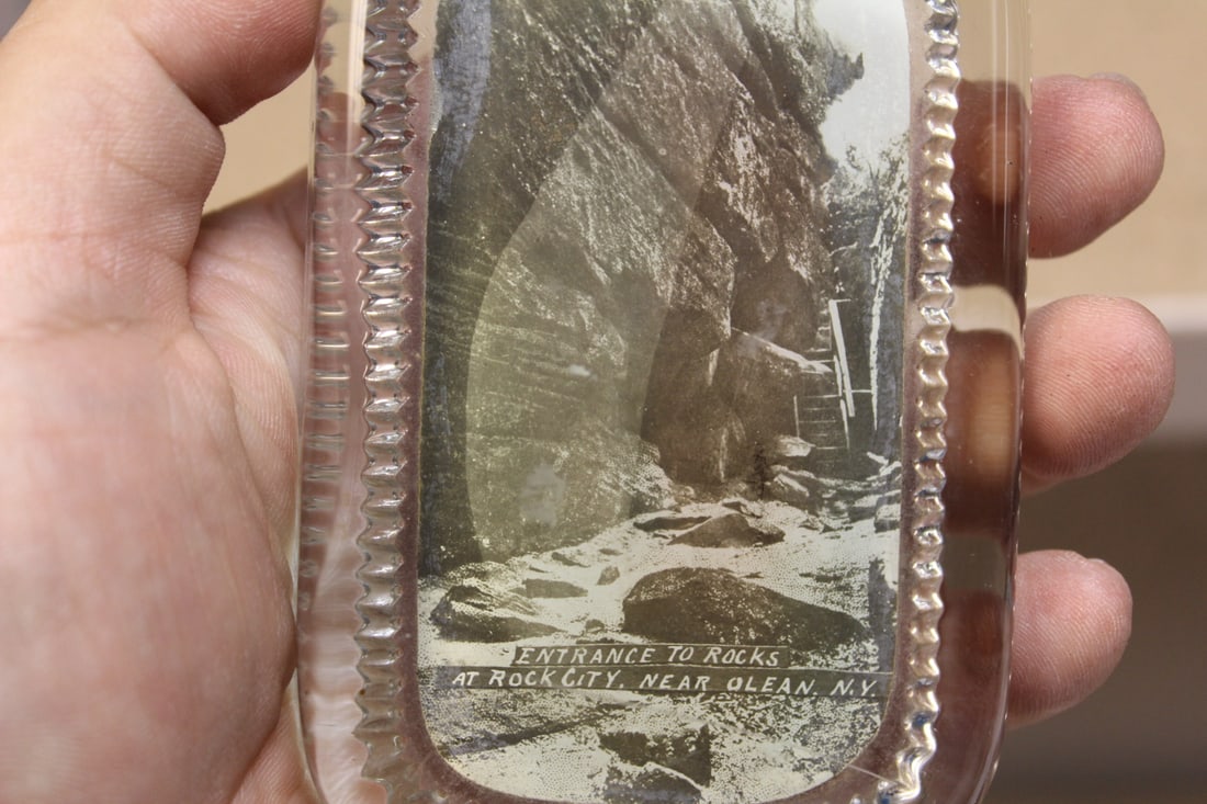 Souvenir New York Paperweight - 3