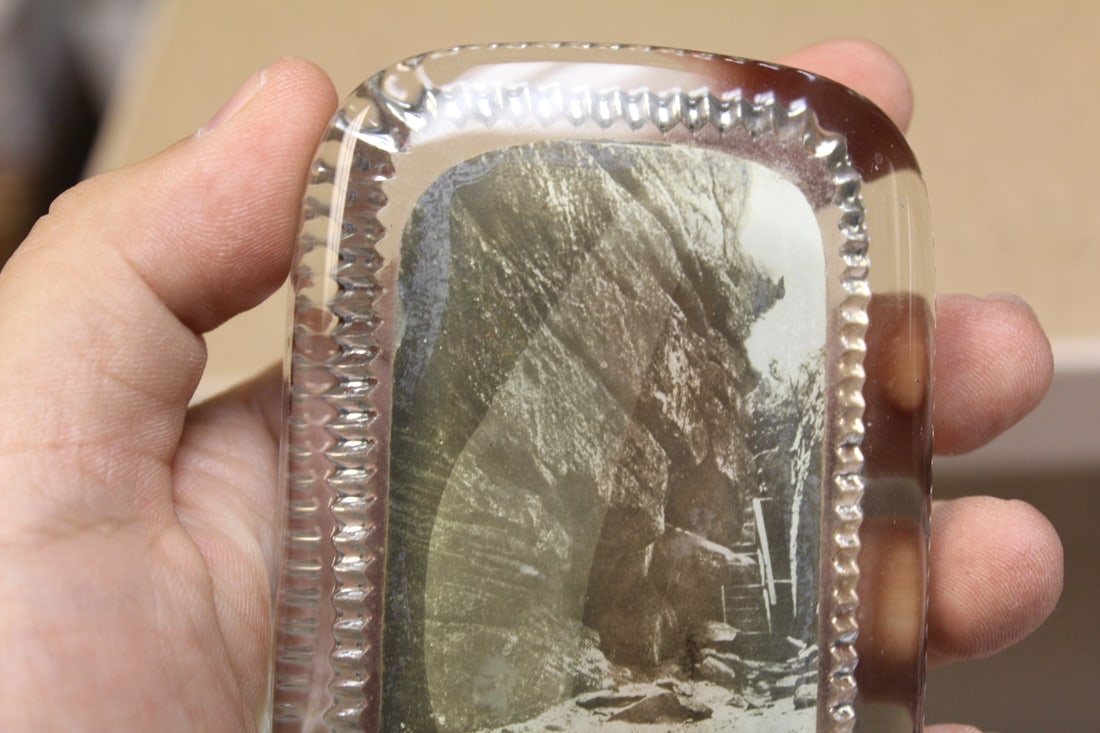 Souvenir New York Paperweight - 4