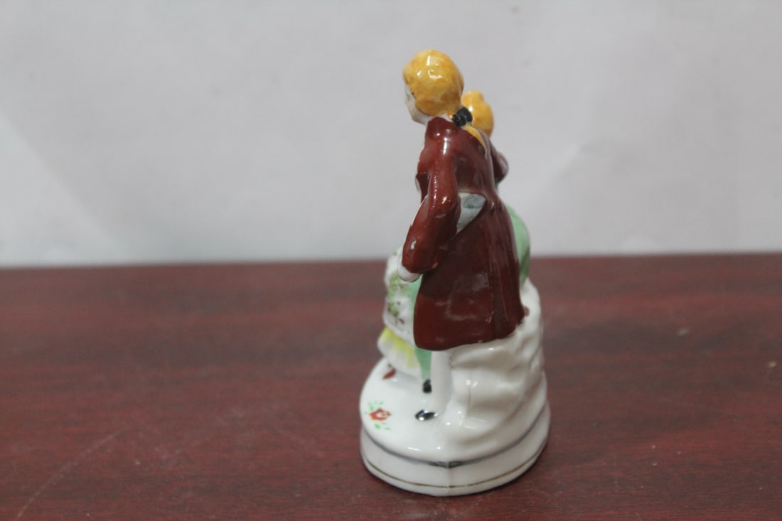 An Occupied Japan Figurine - 4