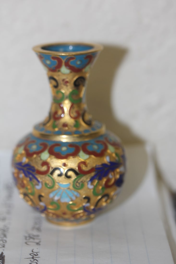 Chinese Cloisonne Small Vase - 3