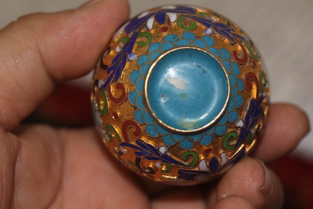 Chinese Cloisonne Small Vase - 5