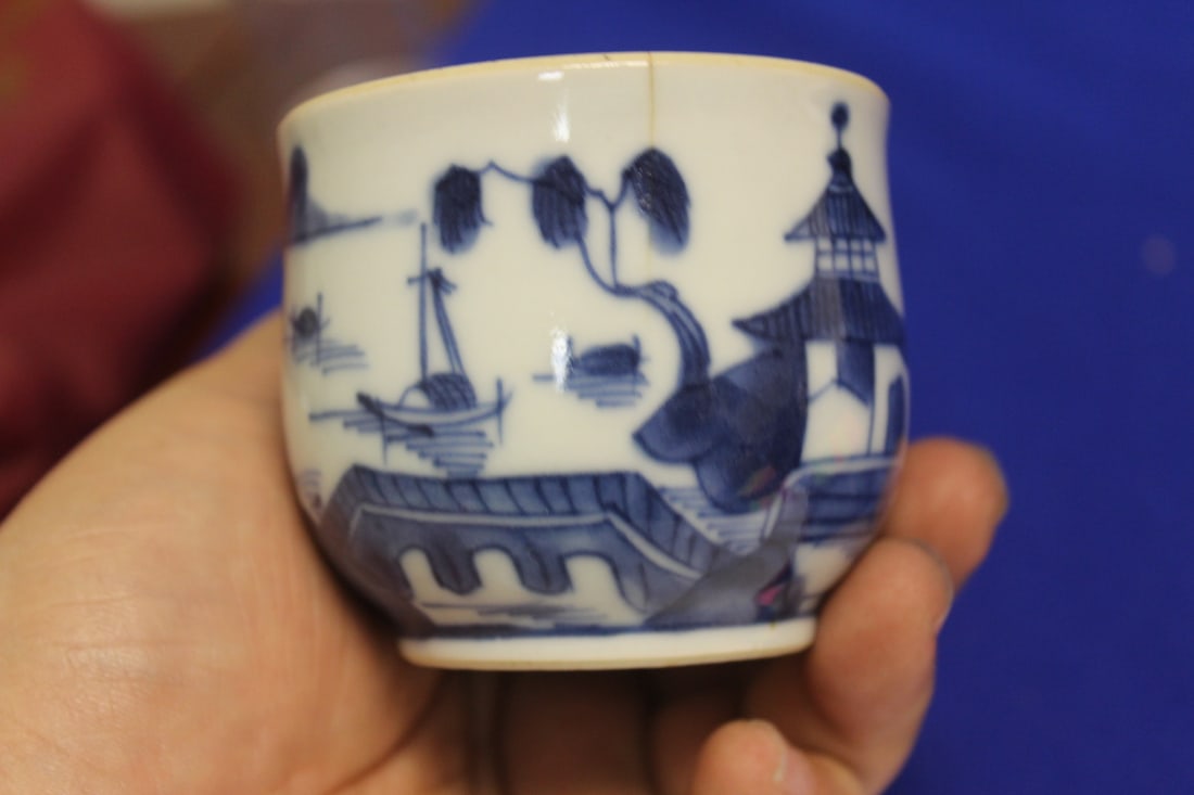 A Blue and White Chinese Export Cup - 5