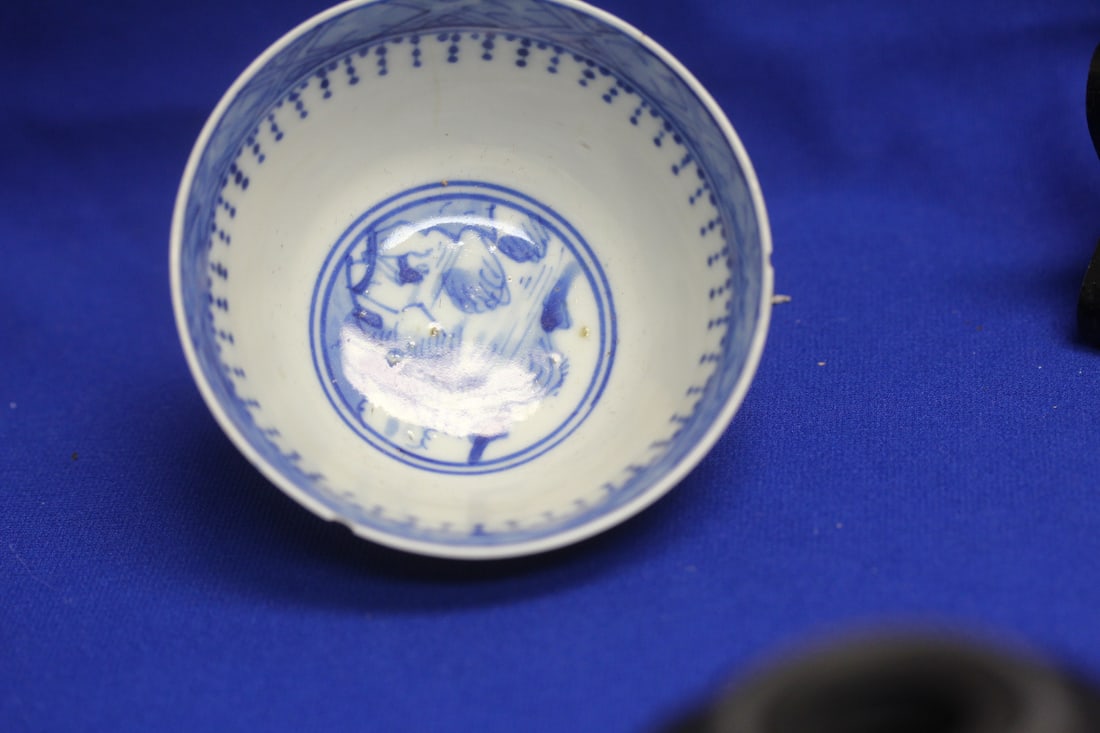 A Chinese Blue and White Center Bowl - 7