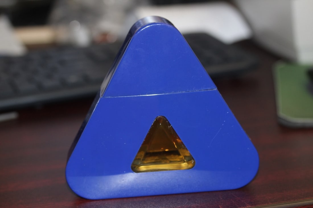 Triangle by Liz Claiborne Parfume Bottle - 2
