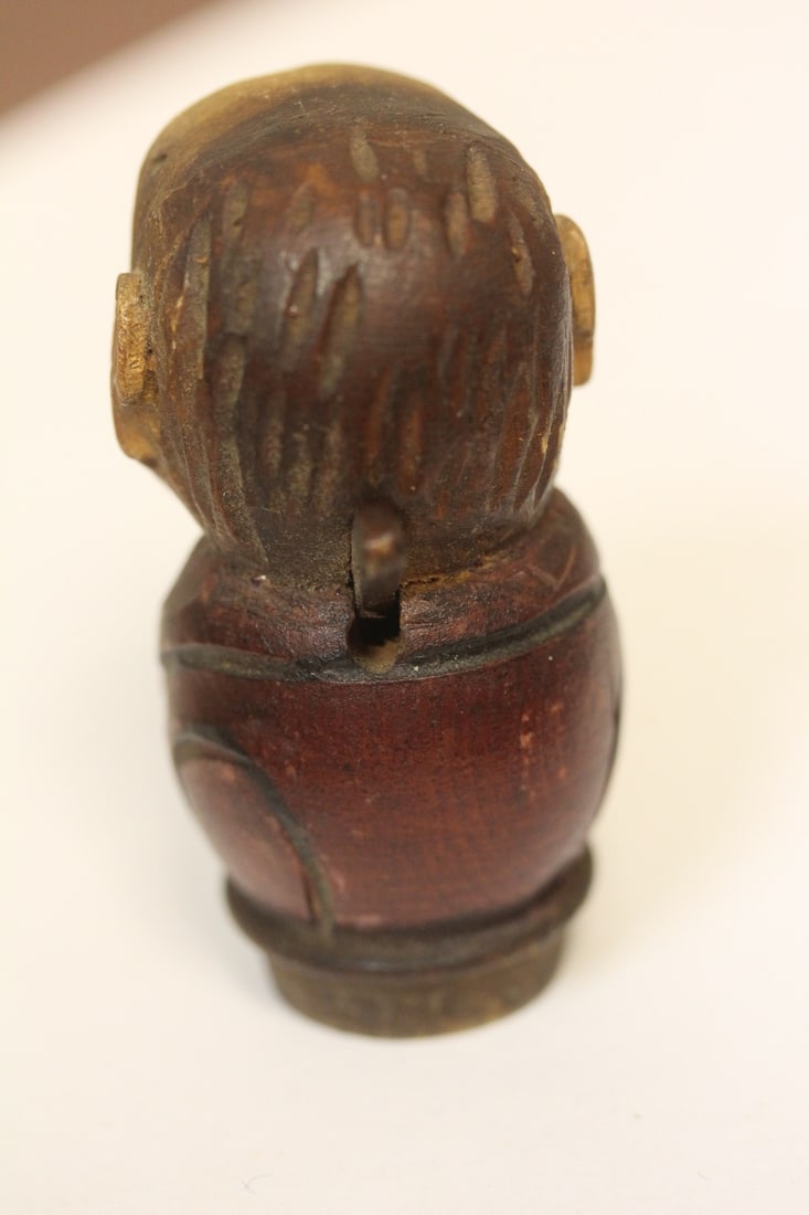 A Carved Wooden Stopper - 3