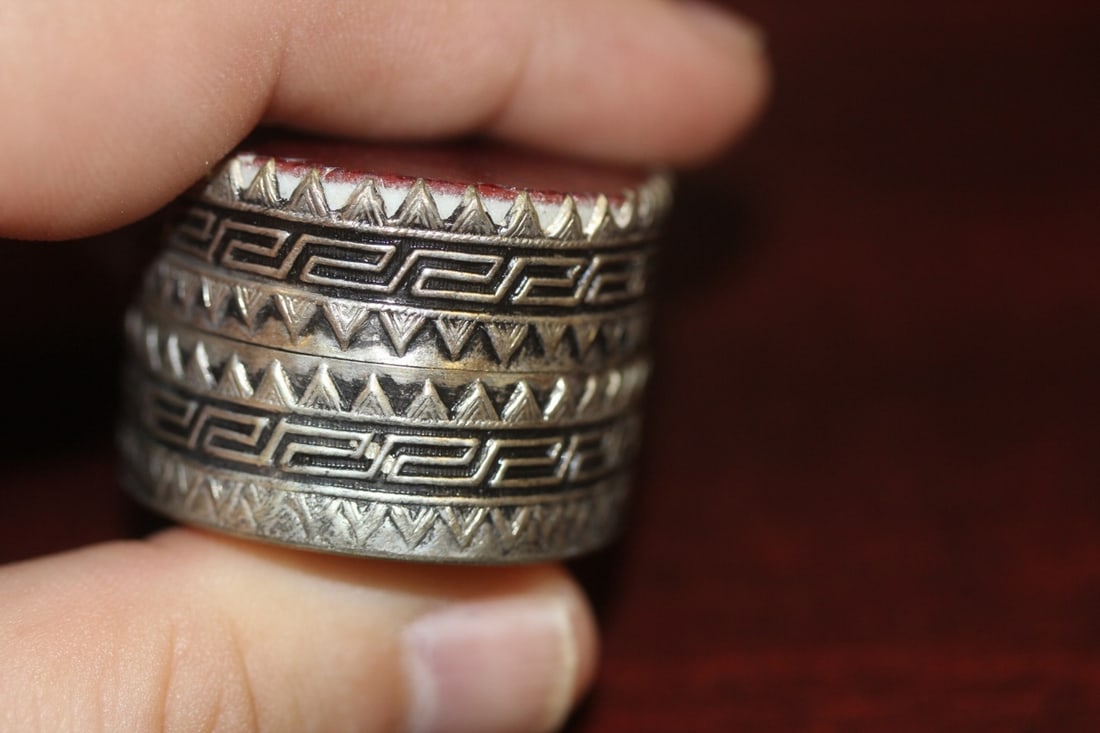 A Small Chinese Stone Trinket Box - 4