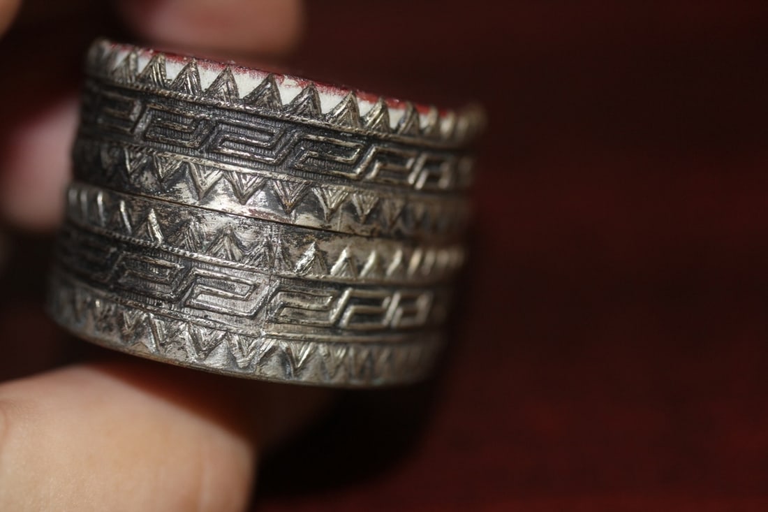 A Small Chinese Stone Trinket Box - 6
