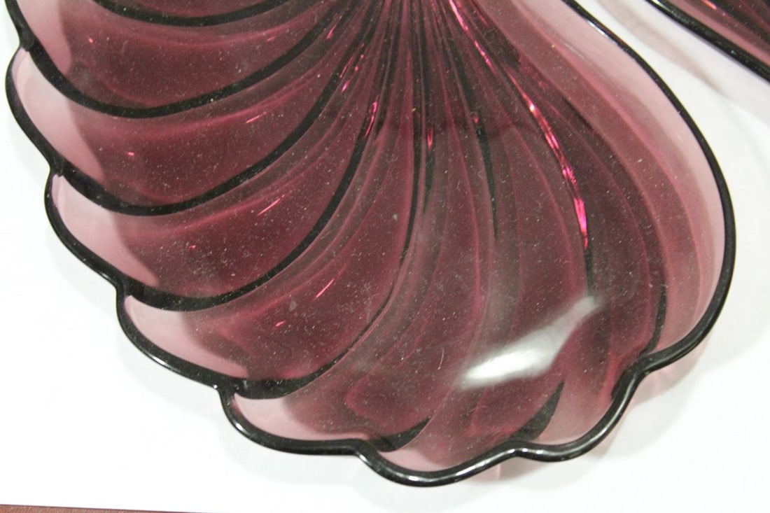 Set of Two Shell Form Amethyst Glass Plate - 3