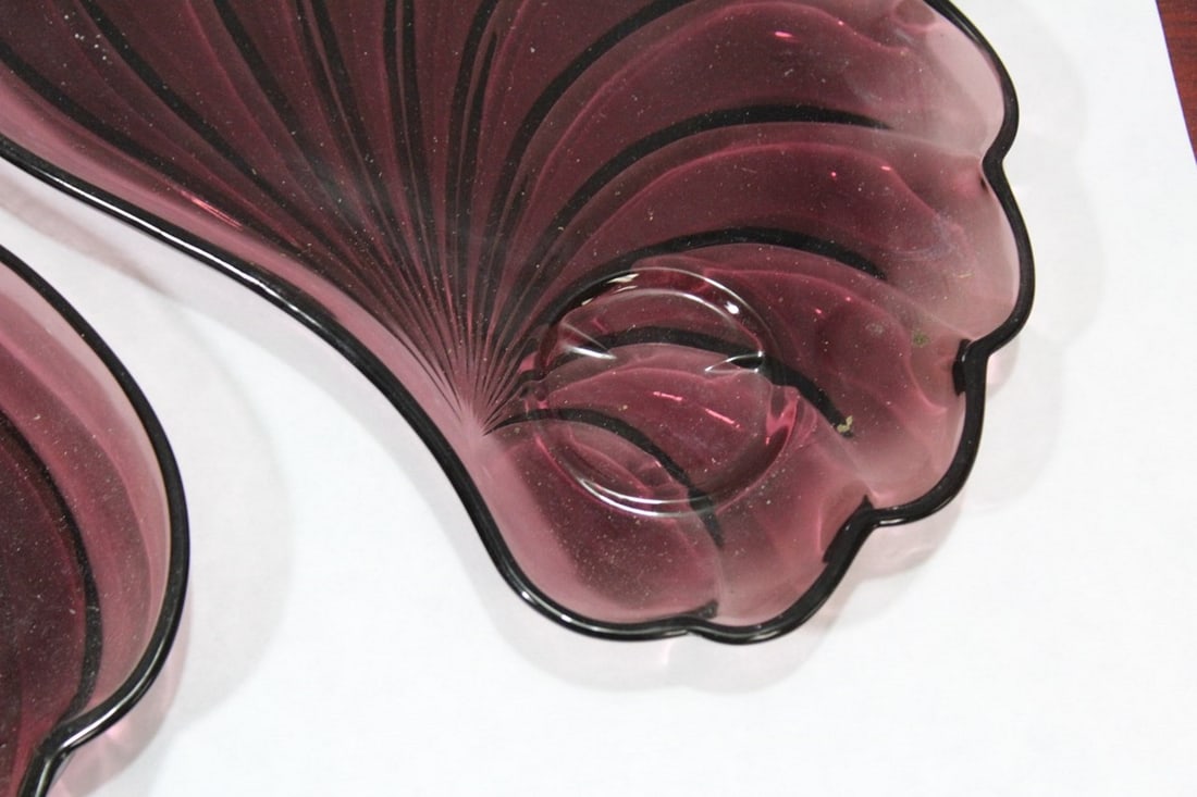 Set of Two Shell Form Amethyst Glass Plate - 4