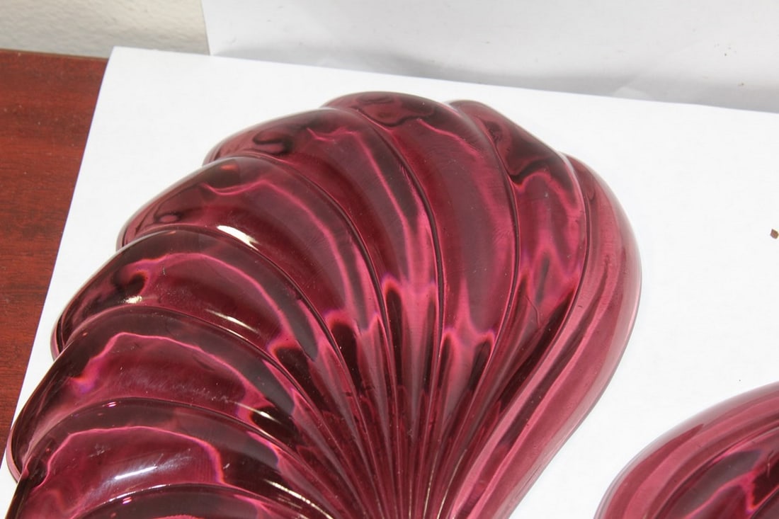 Set of Two Shell Form Amethyst Glass Plate - 8