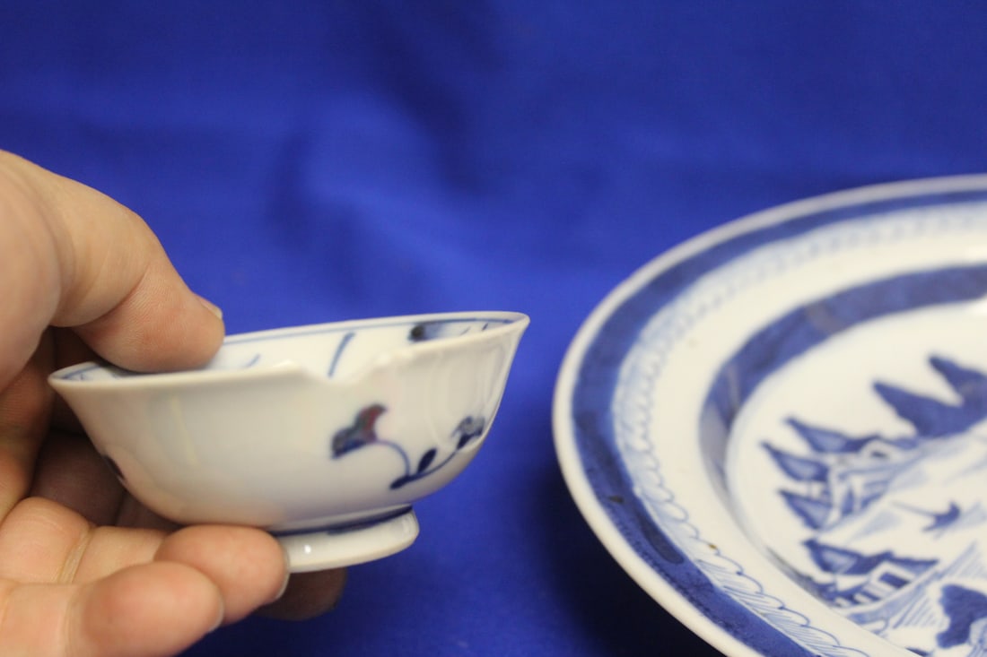 Lot of Two Anitque Blue and White Porcelains - 2