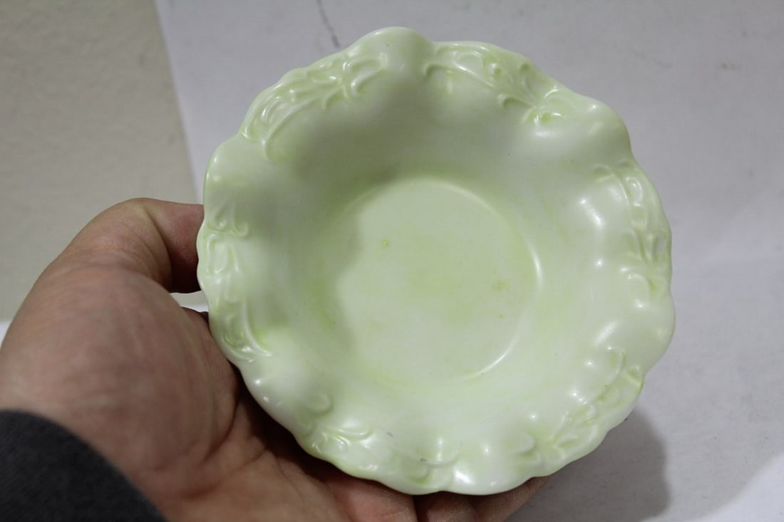 A Vintage Miniature Bowl and Pitcher - 11