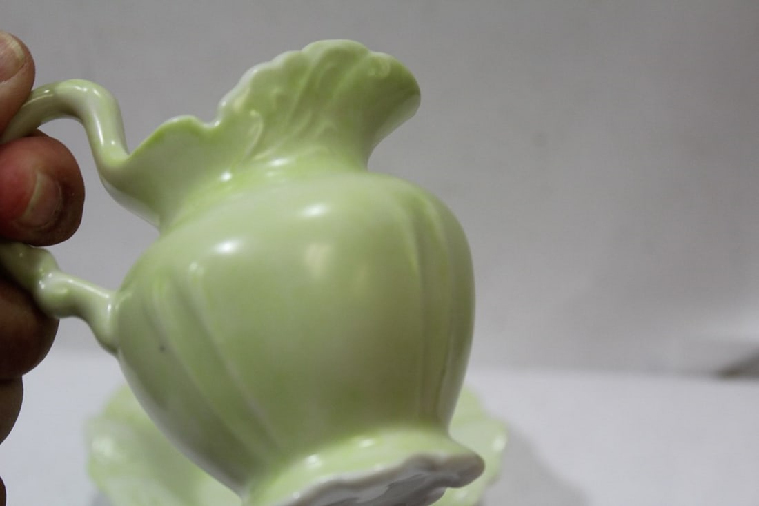 A Vintage Miniature Bowl and Pitcher - 7