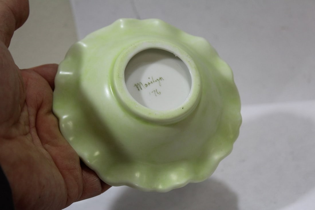 A Vintage Miniature Bowl and Pitcher - 9