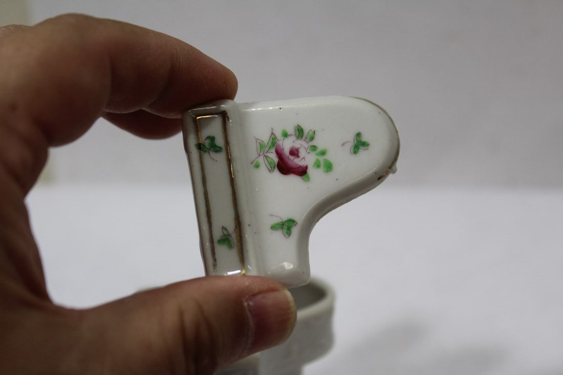A Japanese Piano Form Trinket Box - 4