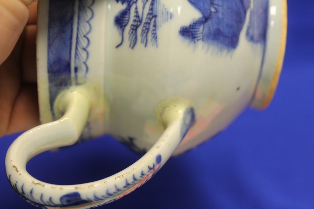 An Antique Blue and White Canton Creamer - 9