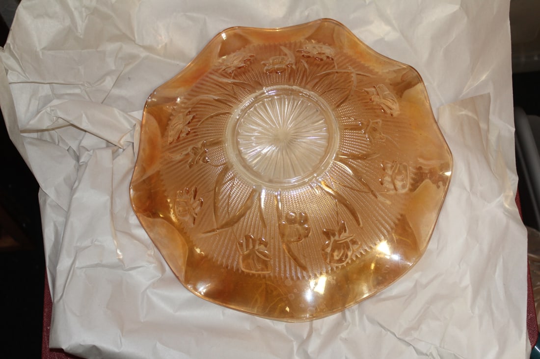 Large Carnival Glass Bowl - 8