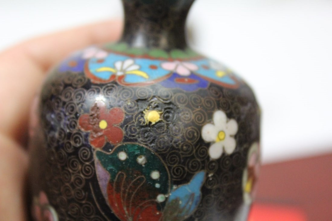 Lot of 2 Small Japanese Cloisonne Vases - 10