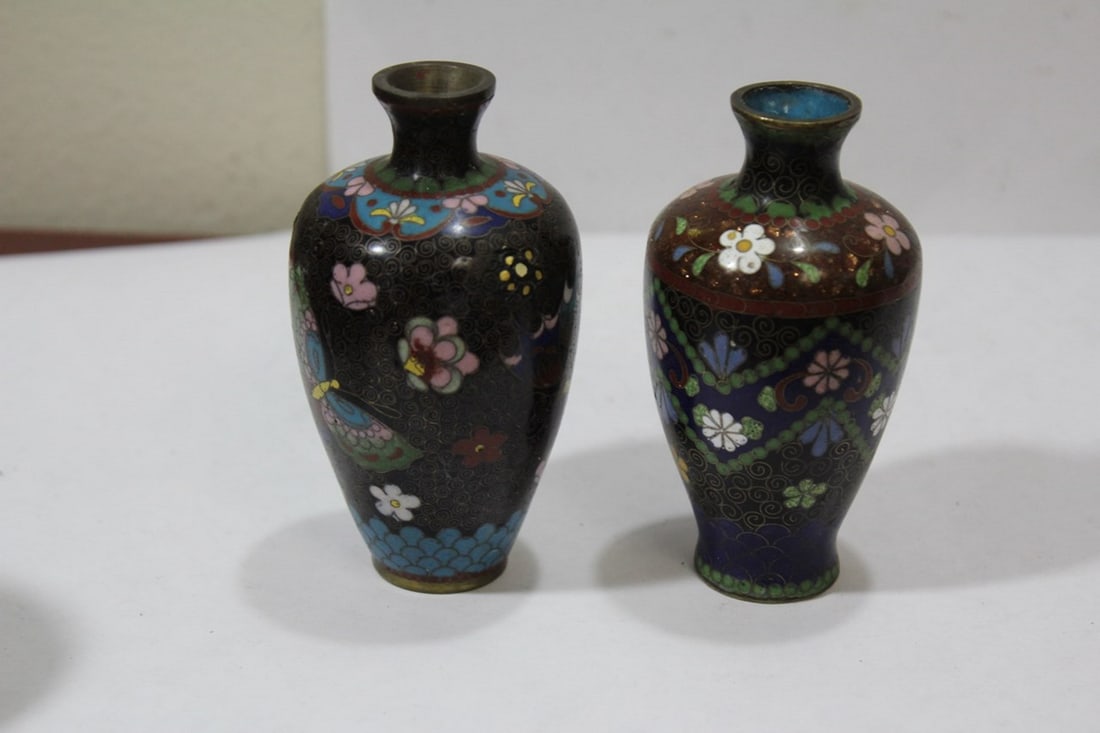 Lot of 2 Small Japanese Cloisonne Vases - 4