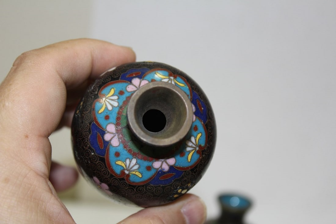 Lot of 2 Small Japanese Cloisonne Vases - 5